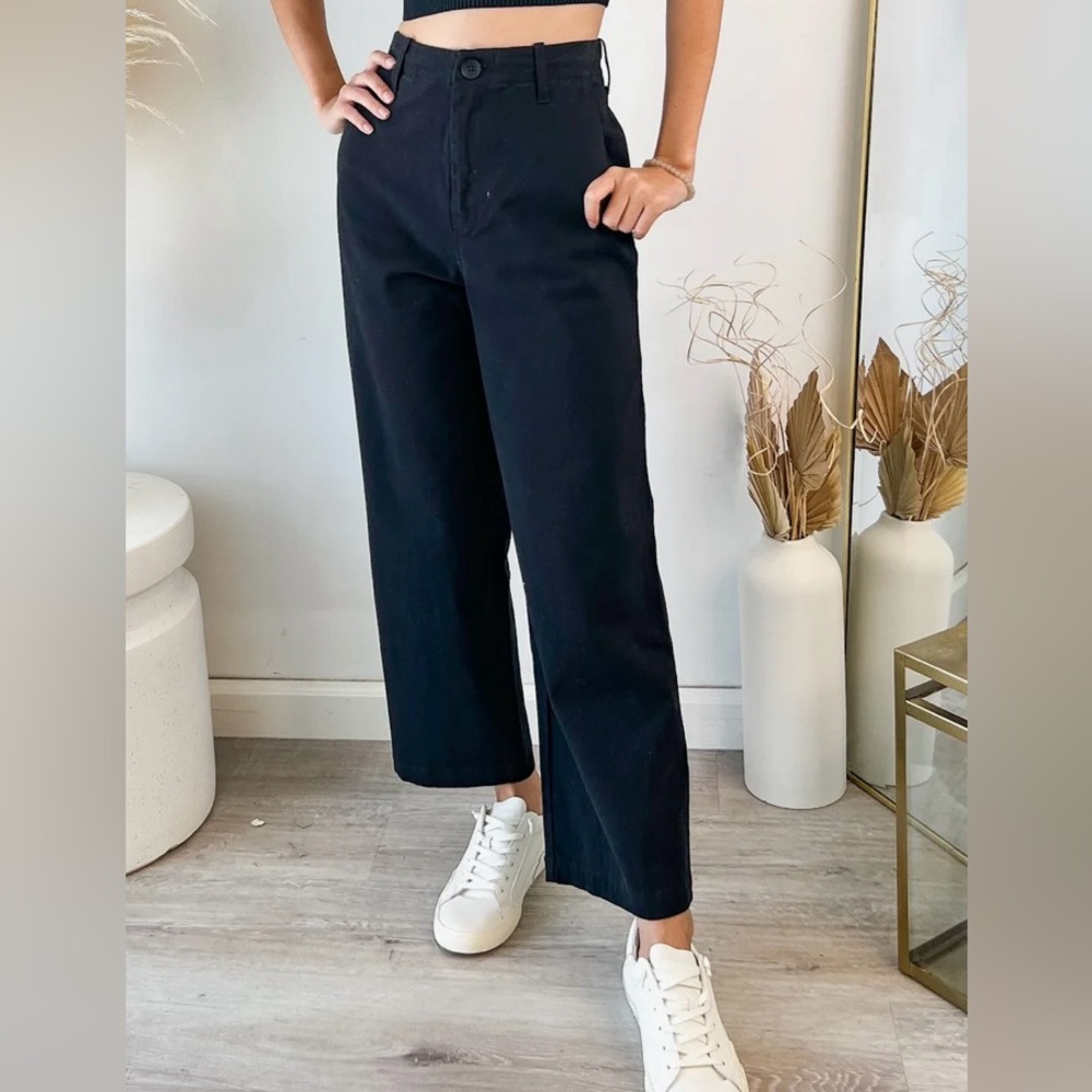 Monrow Stylish Black Chino Wide-Leg Pants